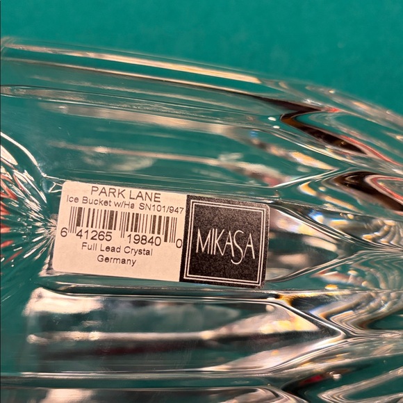 Mikasa Ice Bucket Park Lane Crystal Ice Bucket with Handles Retired 6" Bar Ware - Picture 12 of 12